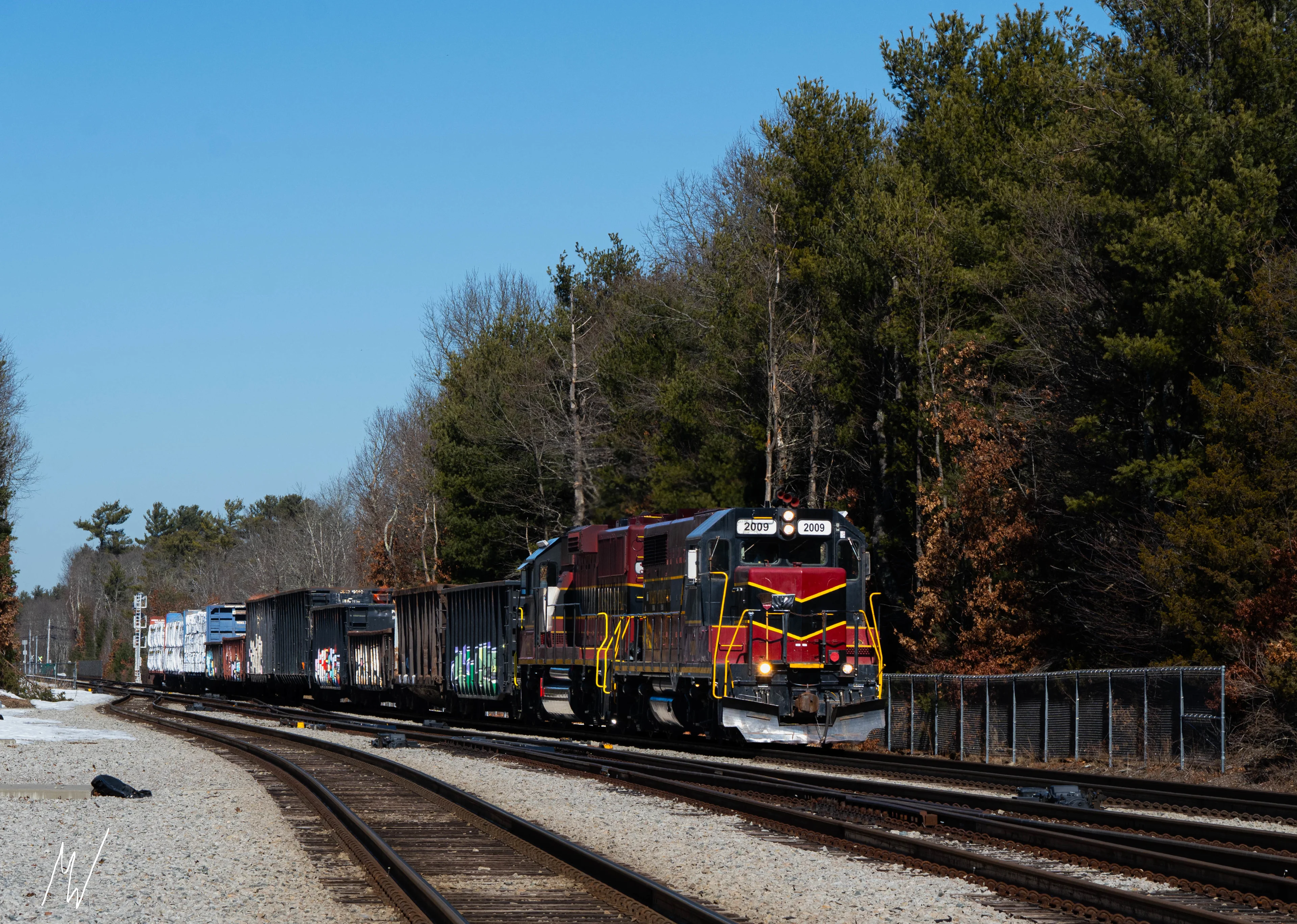 Mass Coastal MC-4 going down the New Bedford Secondary. Shot taken from south of the crossing.
